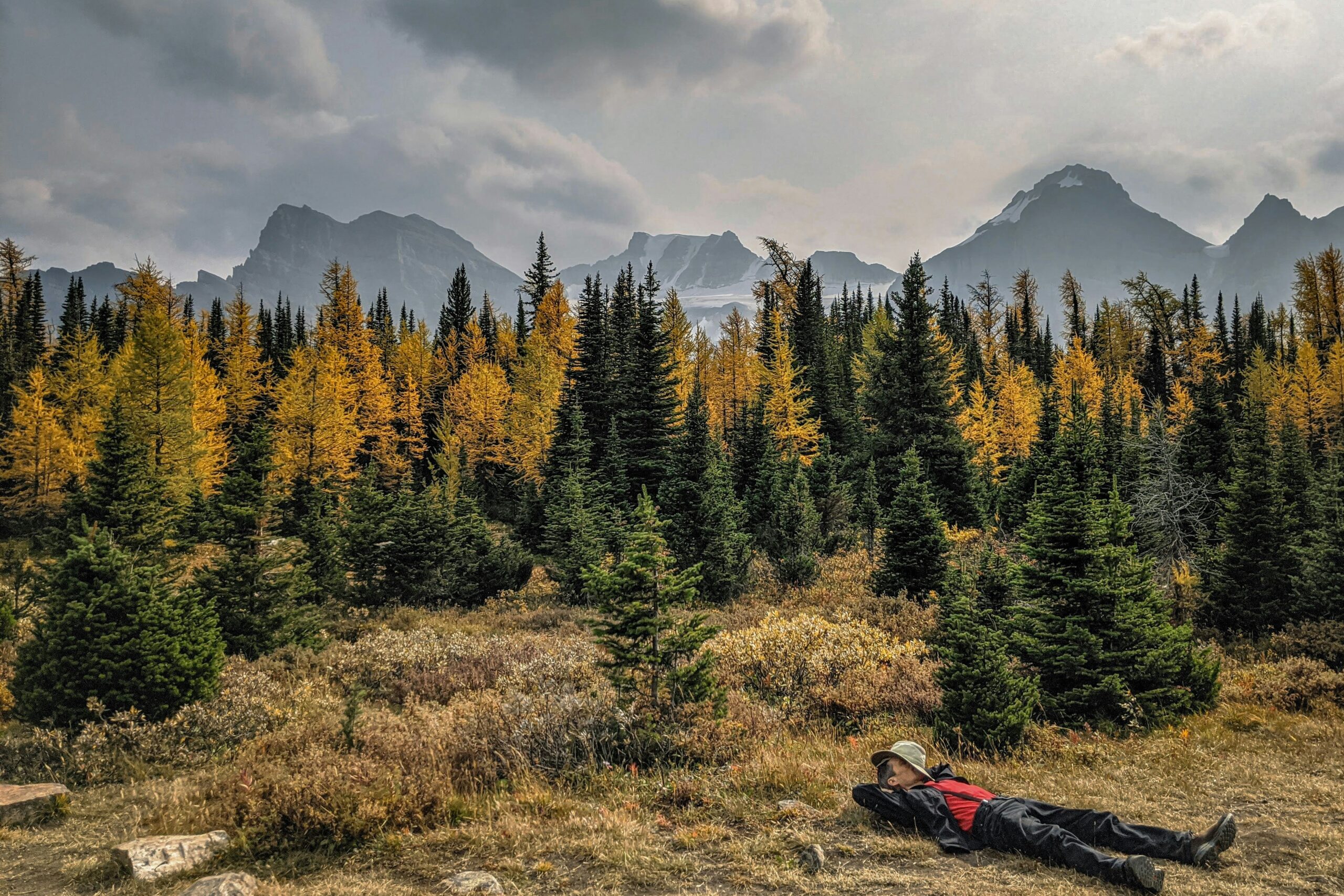 Lake Louise and Moraine Lake in October: Larch Valley, Closures and What to Expect